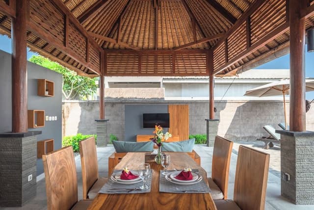One Bedroom Pool Villa Sea View