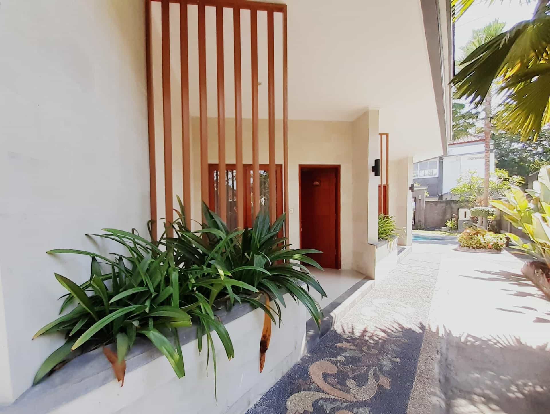 โรงแรมเดอ ลอรัน โรงแรมเดอ ลอรัน