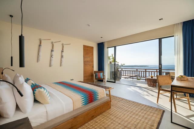 Grand Deluxe Ocean View Room