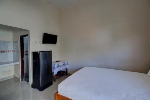 โอโย ไลฟ์ 92838 คอสต์ อิบู สุริยา (OYO Life 92838 Kost Ibu Surya)2