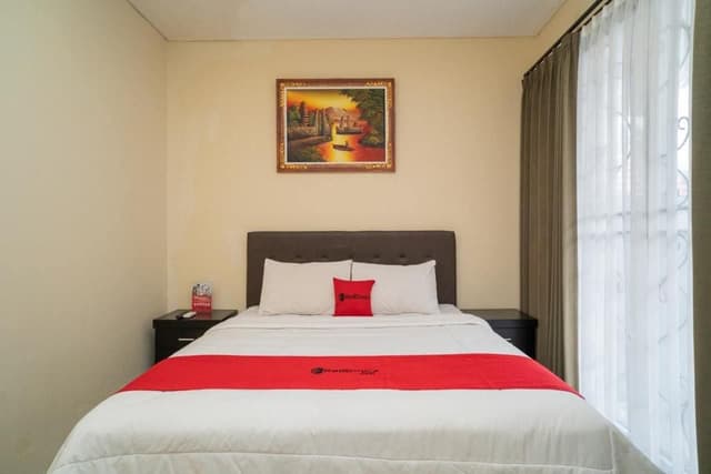 RedDoorz Room