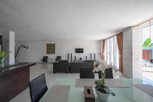 Tresna Villa 7 Tresna Villa 7