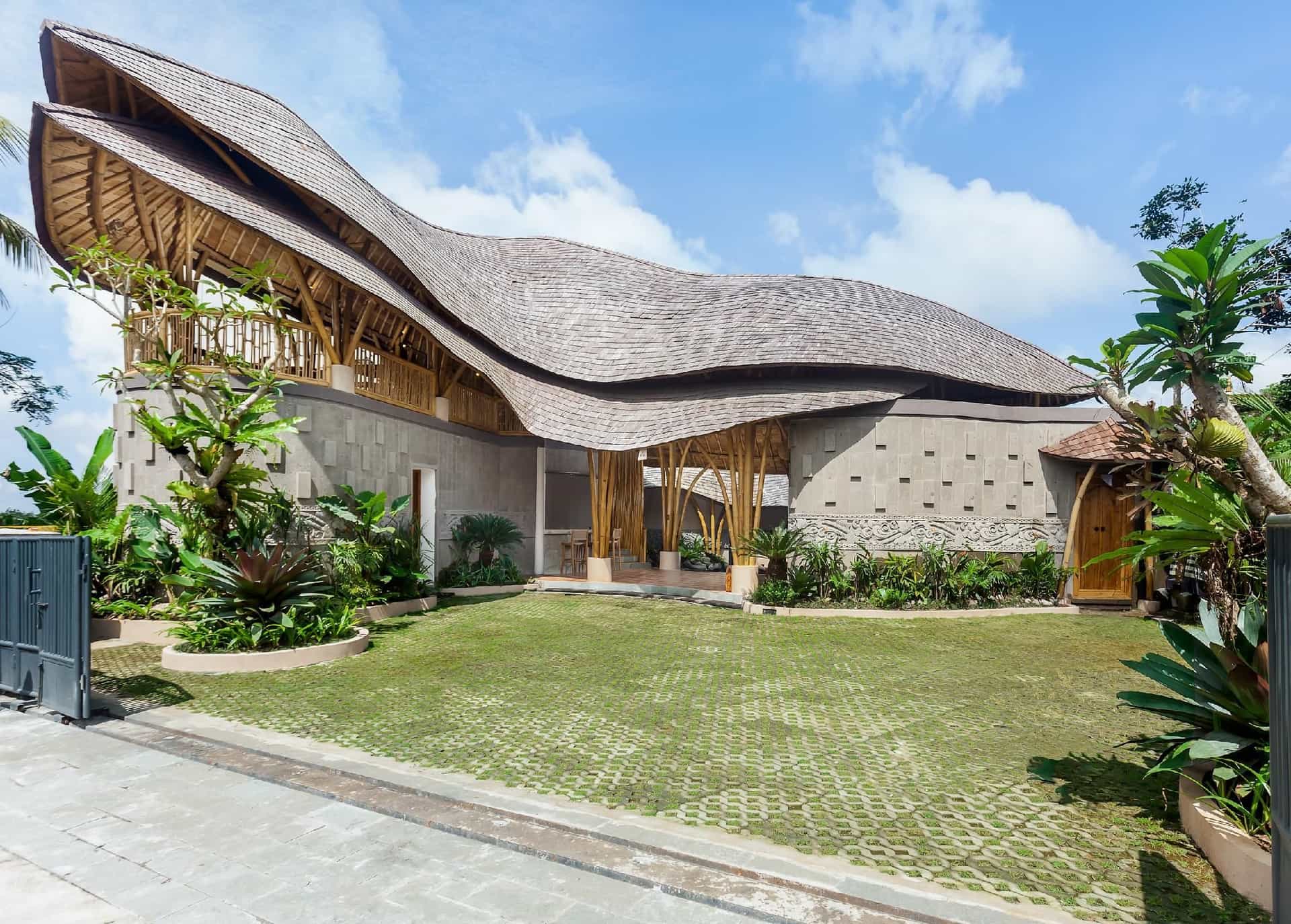 The Scape Valley Villa by Pramana Villas