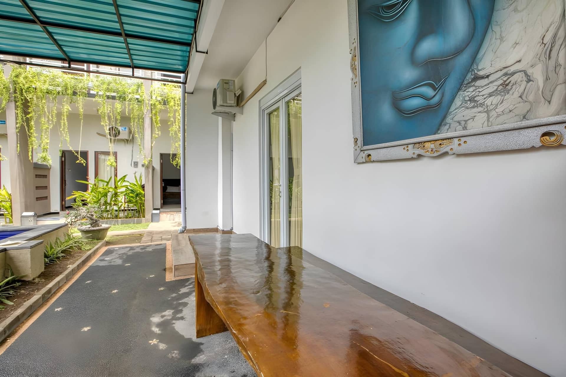 RedDoorz near Exit Toll Nusa Dua RedDoorz near Exit Toll Nusa Dua
