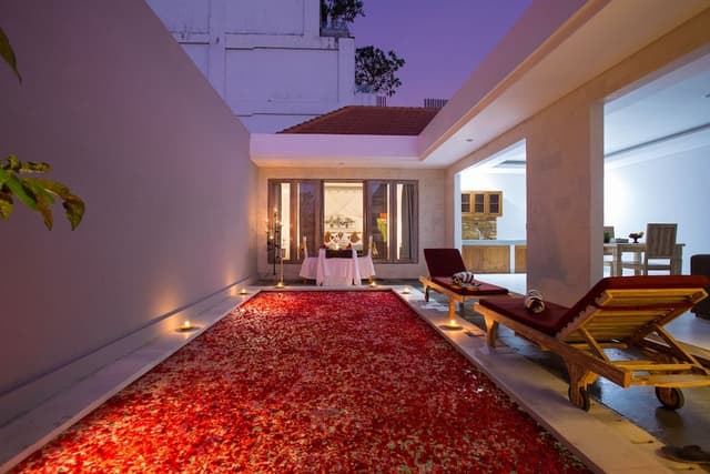 Two Bedrooms Pool Villa
