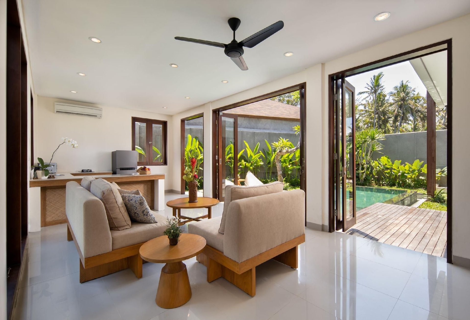 Agrapana Beach Villa1