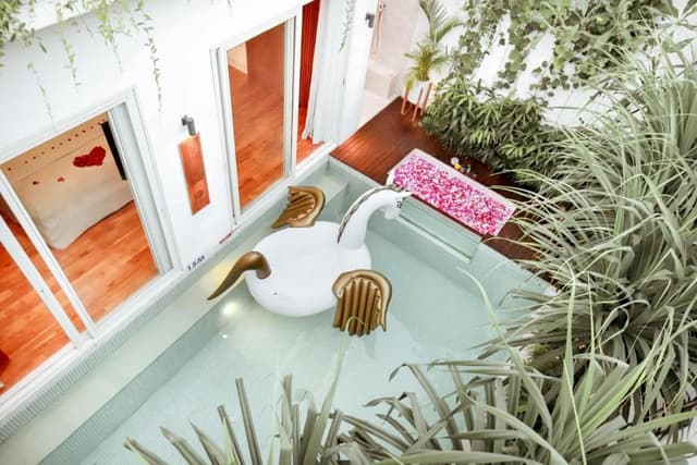 Two Bedroom Villa with Private Pool and Bathtub