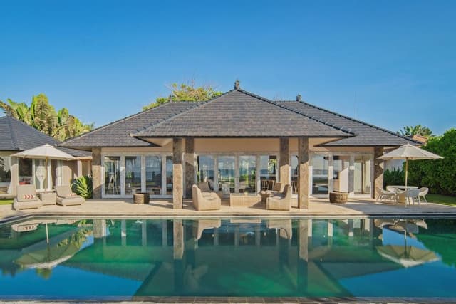 Four Bedroom Beach Front Pool Villa - Sunrise