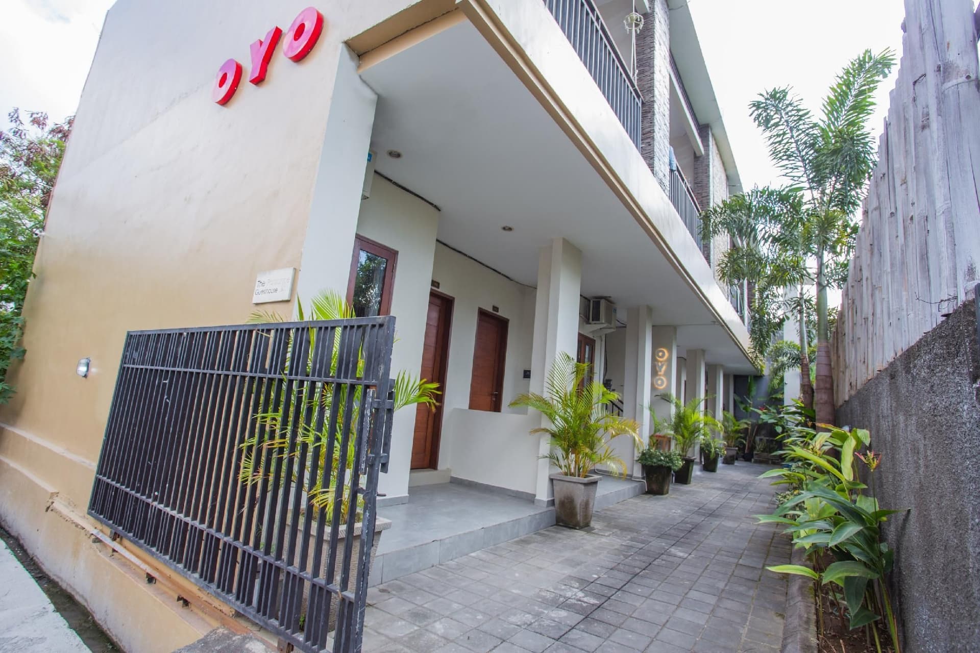 OYO 1004 The Radiance Guesthouse OYO 1004 The Radiance Guesthouse