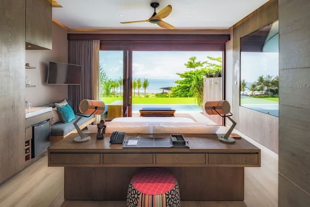 Beachfront Suites