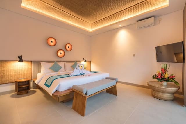 Superior Villa, 2 Bedrooms, Pool View