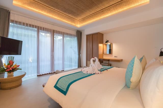 Superior Villa, 2 Bedrooms, Pool View