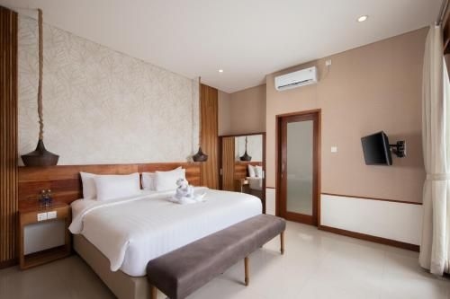 เดอะ ลักชูรี่ คอลเลคชัน, โมนาโก บลู (The Luxury Collection, Monaco Blu)2