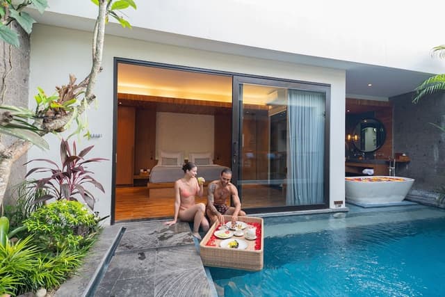 One Bedroom Villa with Private Pool & Floating Bathtub