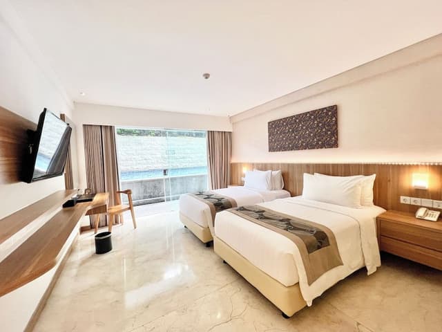 Deluxe Double or Twin Room, Pool Access