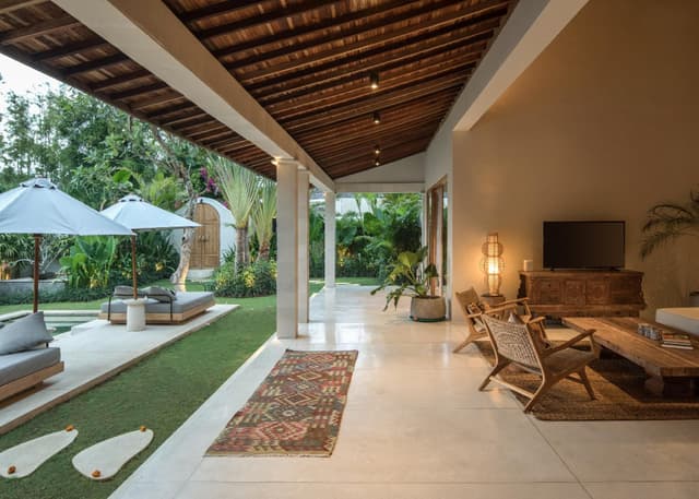 7 Bedroom Villa