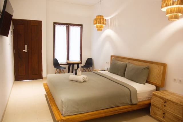 King Room with Pool View