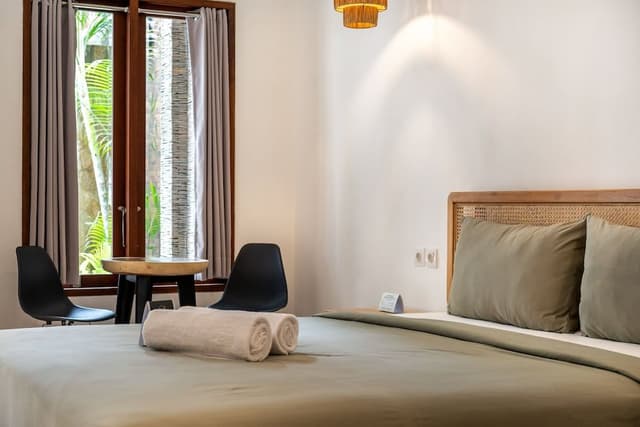 King Room with Pool View