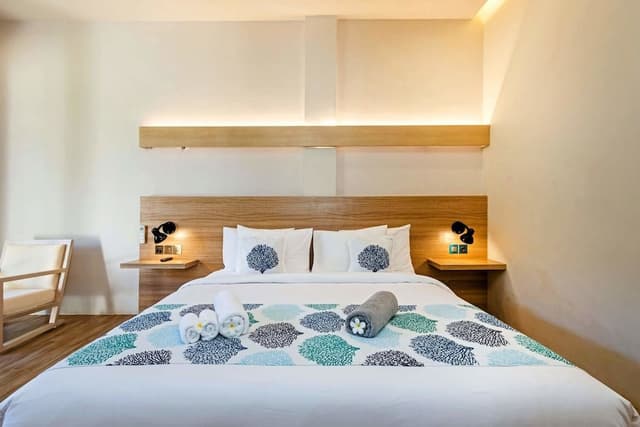 Deluxe Double Room, Garden View