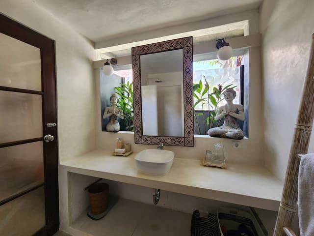 Luxury Villa, 5 Bedrooms, Garden View, Poolside