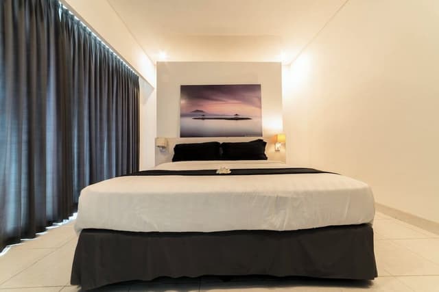 Deluxe Studio, Balcony, City View