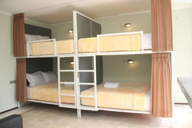 4-Bed Mixed Dormitory