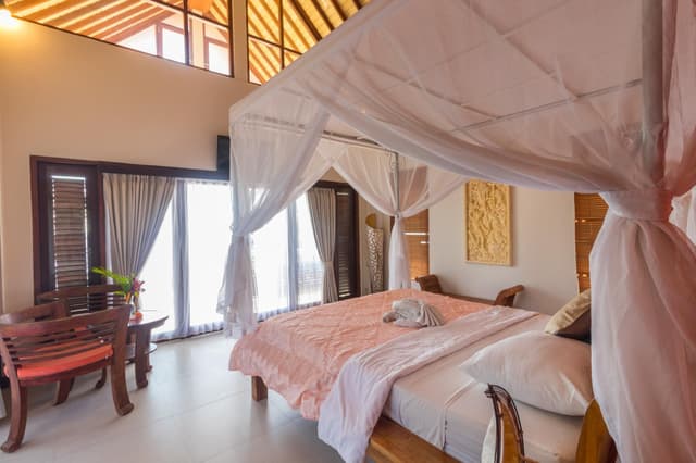 High Floor Room with Queen Bed for 2 Persons - Non-Smoking