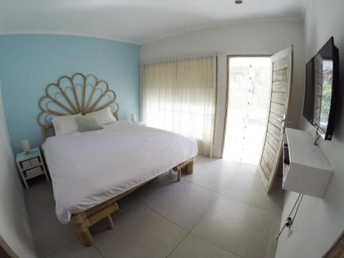 เซมินยัก บีช ทรอปิคัล ไฮด์อะเวย์ อพาร์ตเมนต์ (Seminyak Beach Tropical Hideaway Apartment)2