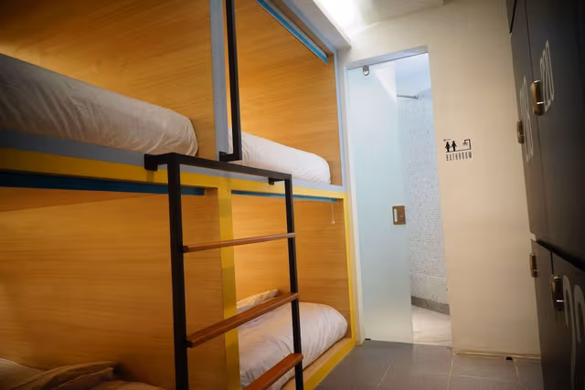 Mixed Double Bed Capsule (2 Adults)
