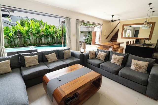 Executive Villa, Pool View
