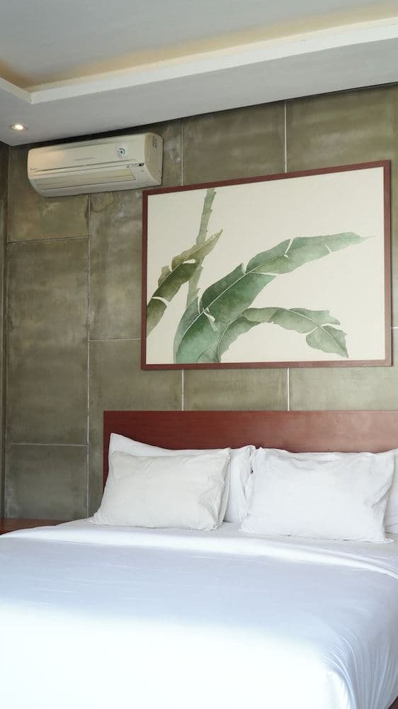 One Bedroom with Sharing Villa & Pool
