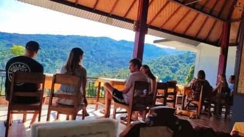 เอริส โฮมสเตย์ แอนด์ วารุง มาเด (Aris Homestay and Warung Made)4