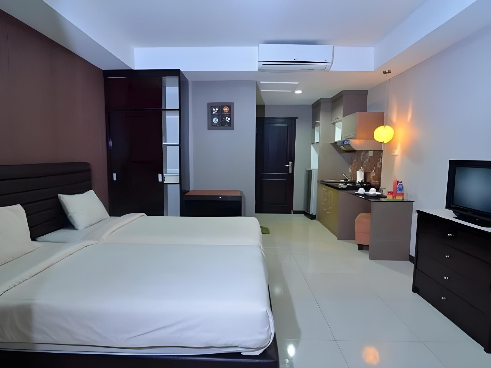 โรงแรมดิอาโรมาออฟบาหลีแอนด์เรสซิเดนซ์ (The Aroma's of Bali Hotel & Residence)1