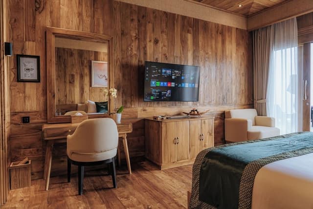 Elevate Palace