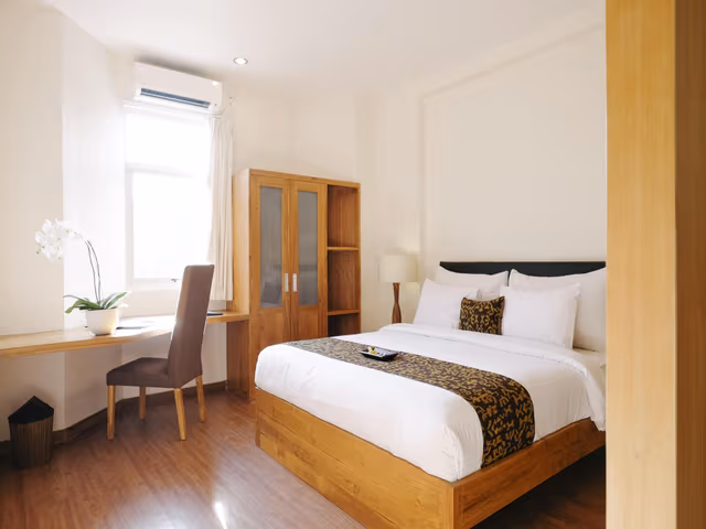 Signature Suite
