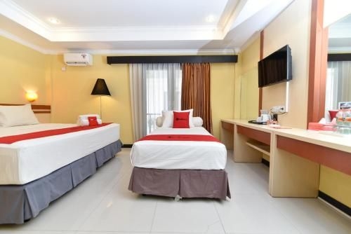 เรดดอร์ซ พลัส ใกล้ห้าง มอลล์ บาหลี กาเลอเรีย 2 (RedDoorz Plus near Mall Bali Galeria 2)2