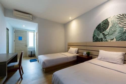 Twin Room with Private Bathroom