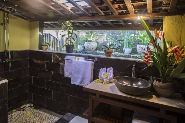 Two Bedroom Deluxe Suite with Rainforest View