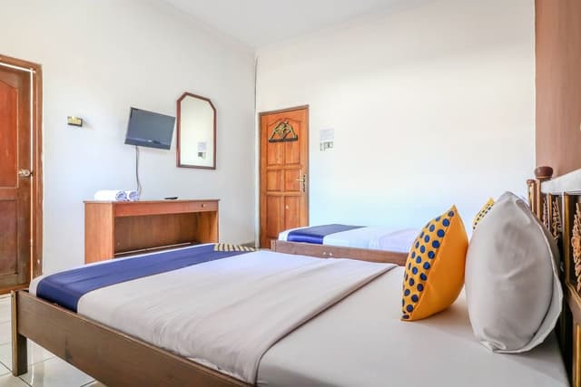 Economy Twin Room