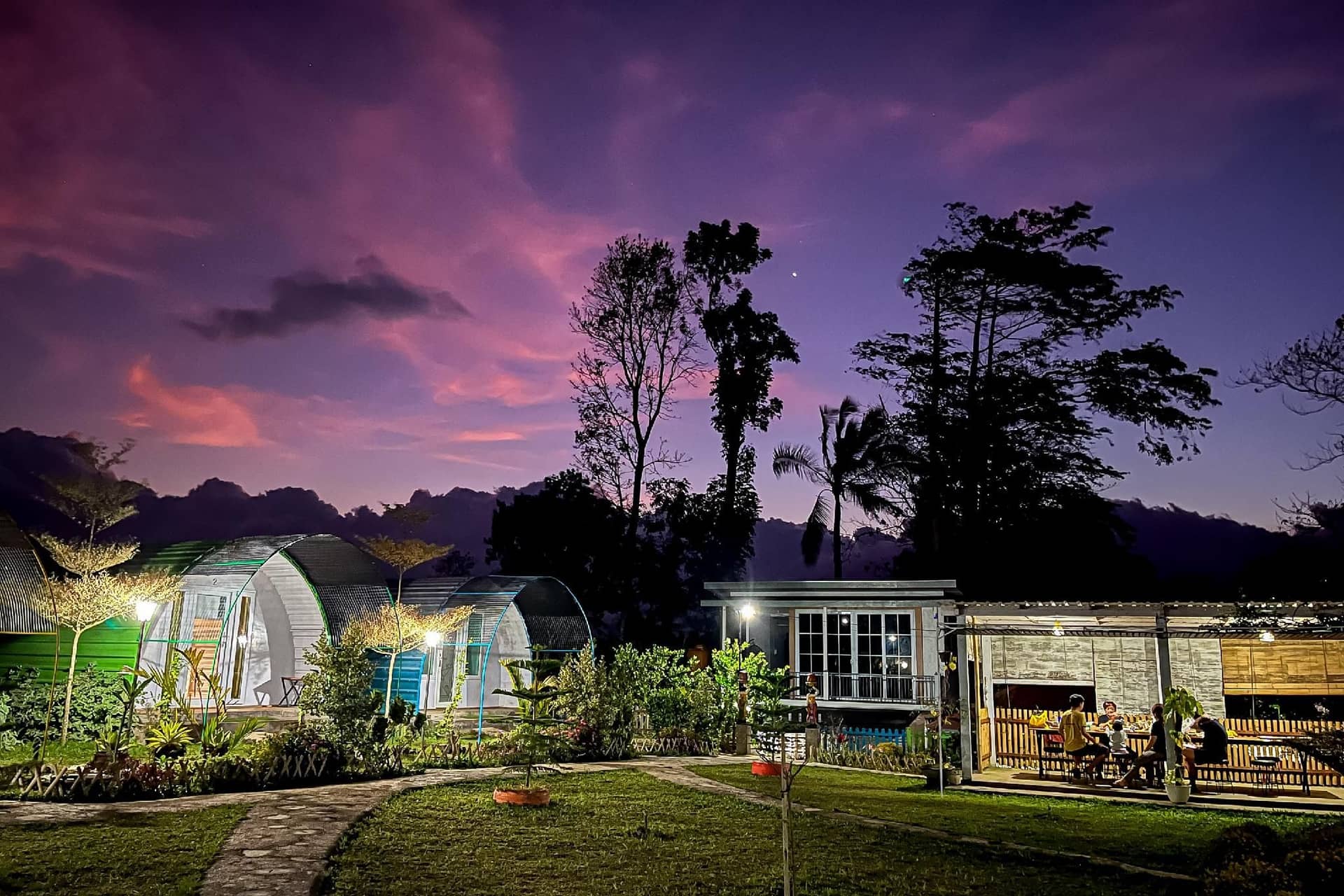 Rainbow Glamping Rainbow Glamping