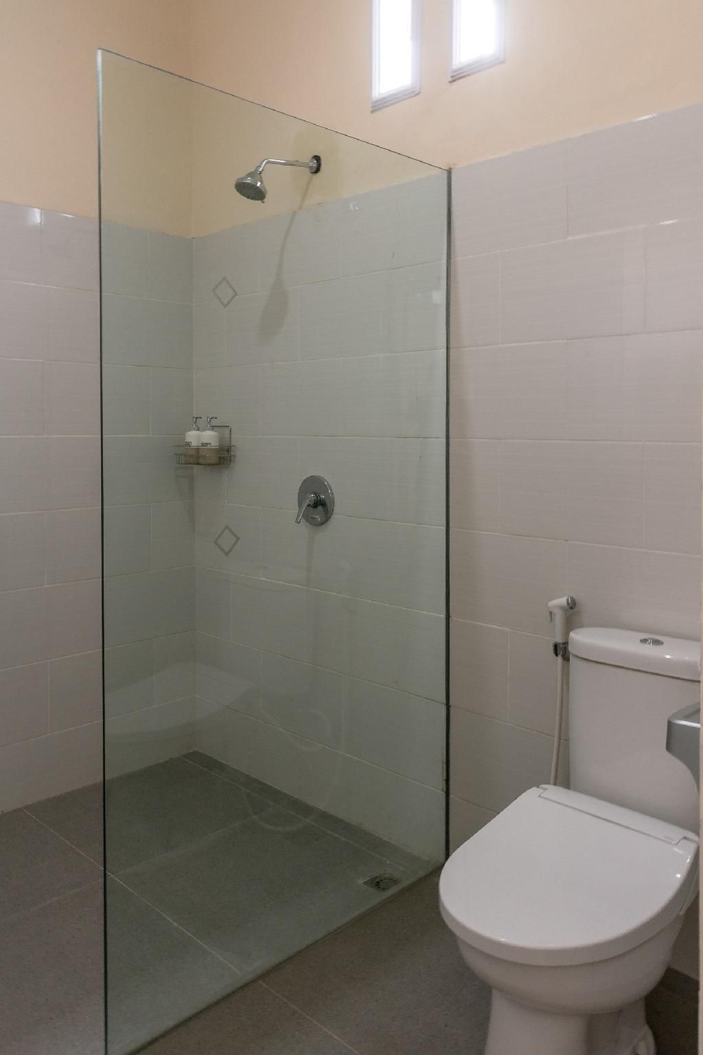 Adhi Jaya Suite4
