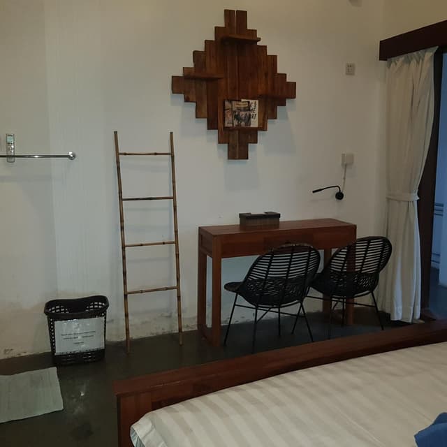 Standard - 1 Bed Queen Non-Smoking