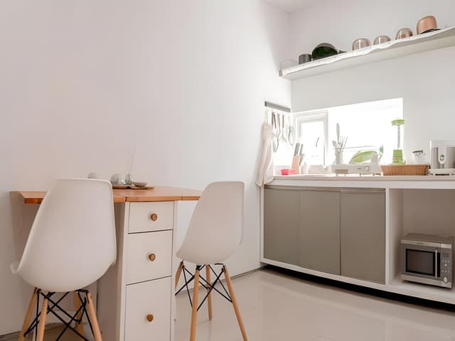 2 Bedroom