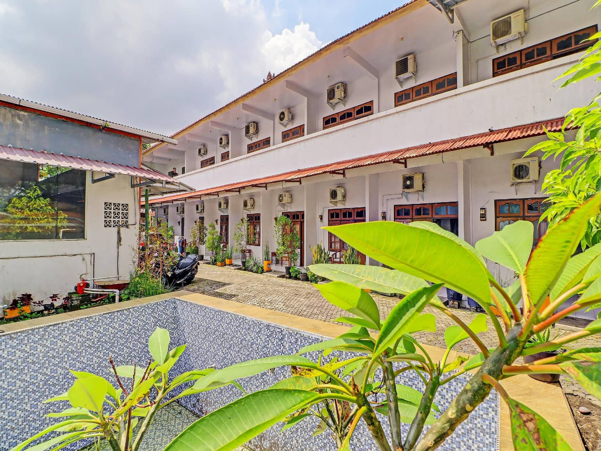 SUPER OYO 1356 Gusti Residence SUPER OYO 1356 Gusti Residence