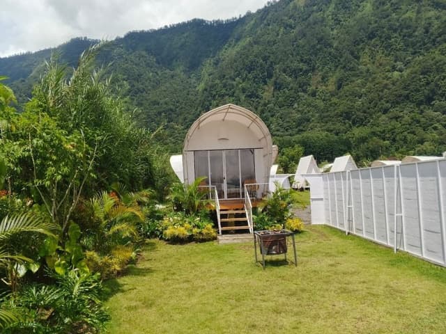 Deluxe Tent, Lake View