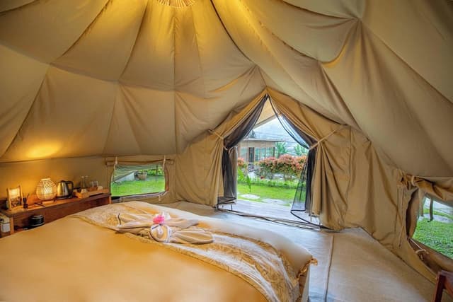 Classic Tent, 1 Double Bed, Shared Bathroom