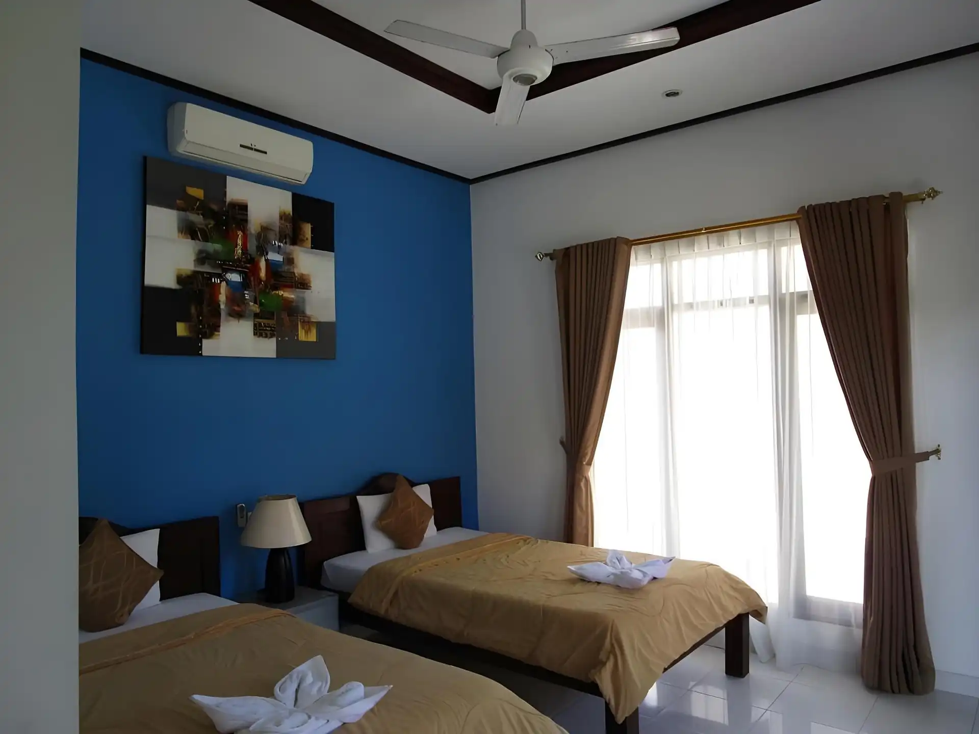 Yogi Beach Bungalow Yogi Beach Bungalow