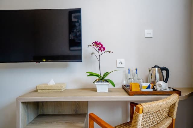 Standard Double or Twin Room with Garden View and Free Afternoon Tea