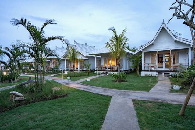 Deluxe Double Room, Garden View