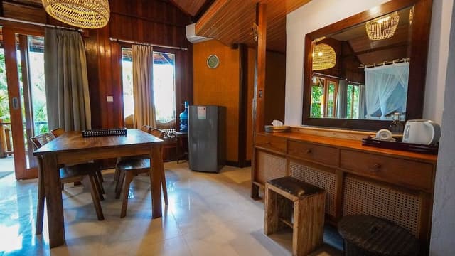 Family Room, 2 Bedrooms, Garden View
